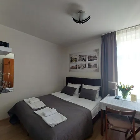 Julia * グディニャ